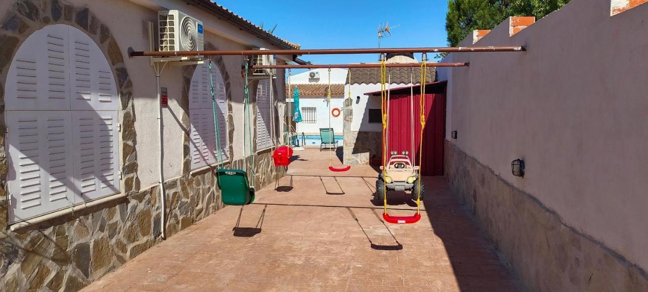 Villa Las Tres Hermanas Albarreal De Tajo By Toledo Ap Exteriör bild